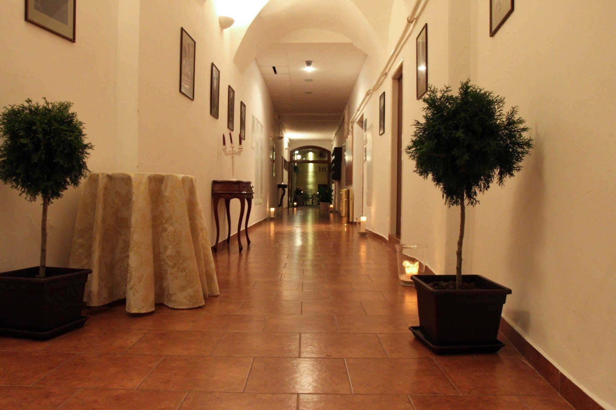 Apartmán U krále - 2 Jicin Exterior foto