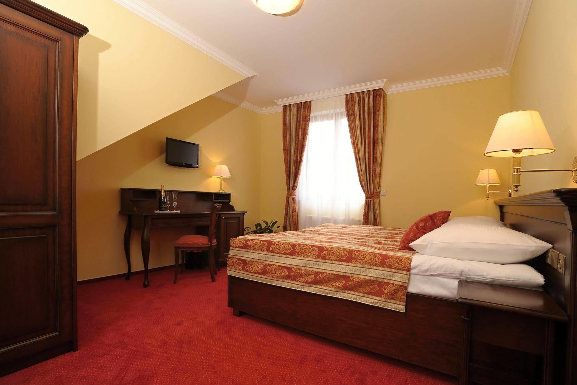 Apartmán U krále - 2 Jicin Exterior foto